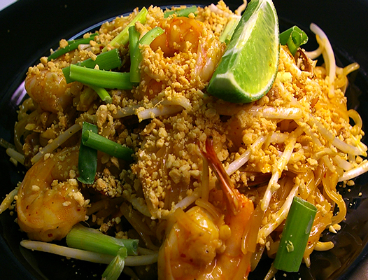 PINEAPPLE SHRIMP PAD THAI