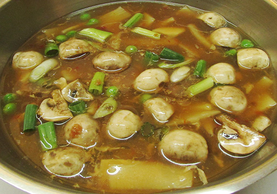 HOT AND SOUR SOUP - VEGETARIAN *